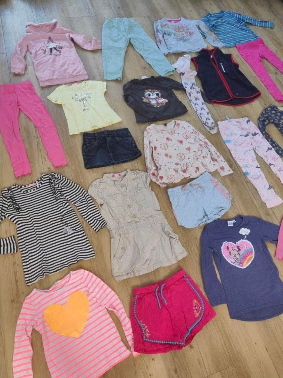 21 stuks kledingpakket meisje zomer 122 128, Ophalen of Verzenden, Gebruikt, Meisje