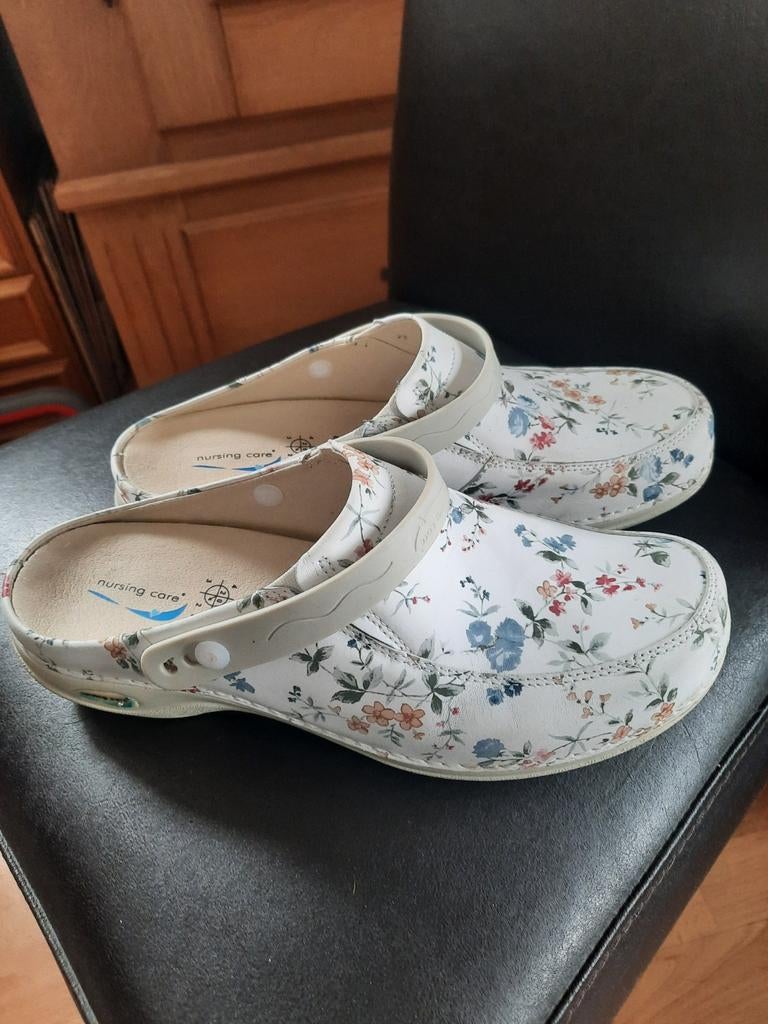 Nursing care clogs maat 41, Kleding | Dames, Overige kleuren, Overige typen, Ophalen of Verzenden, Zo goed als nieuw