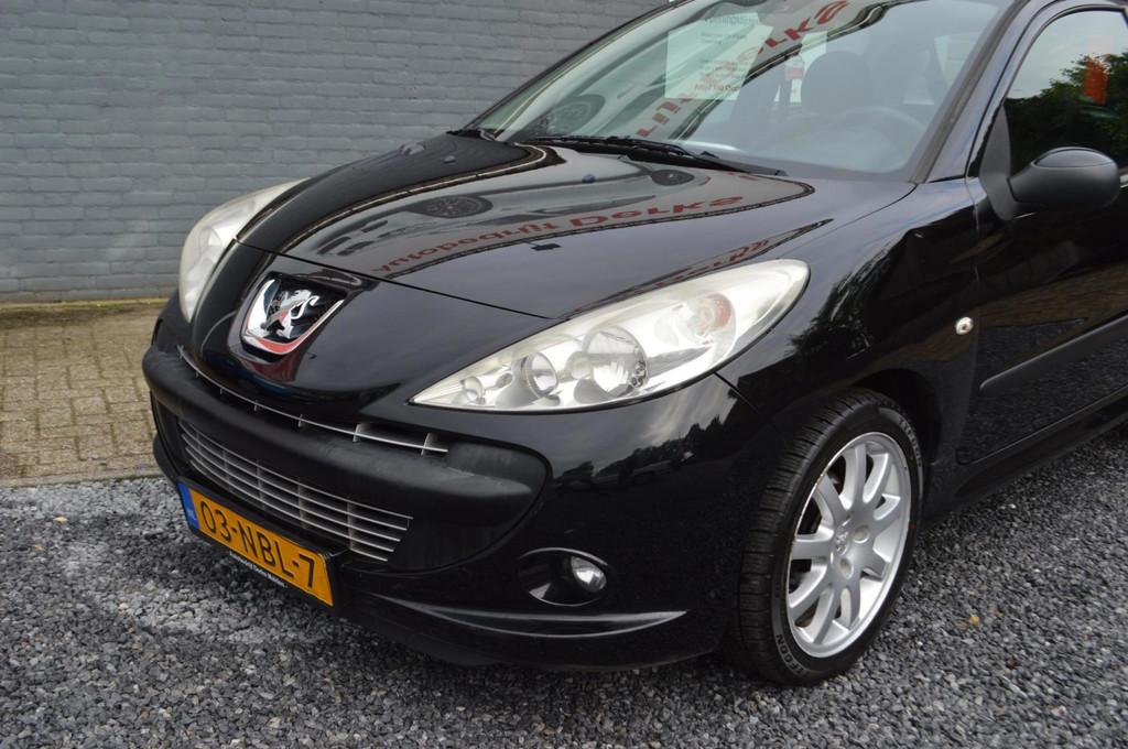 Peugeot 206 + 1.4 XS Airco Stuurbekrachtiging Jaar APK 2010, Auto's, Peugeot, Voorwielaandrijving, 206+, Stof, 4 cilinders