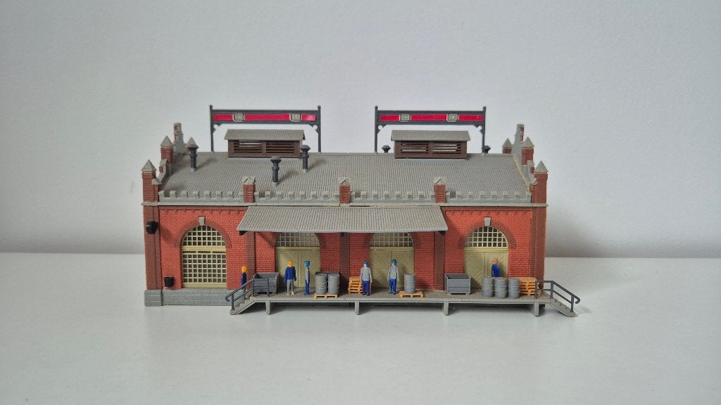 Kibri 39404 H0 Magazijn opslagloods met figuren, Hobby en Vrije tijd, Modeltreinen | H0, Overige merken, Gelijkstroom of Wisselstroom