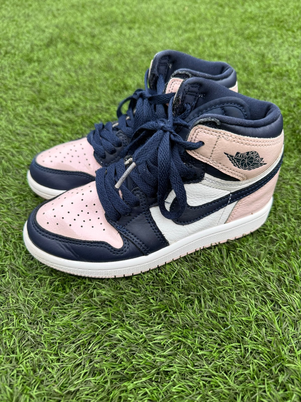 Nike Jordan 1 Mid Roze/Blauw Maat 30 Bubblegum, Ophalen of Verzenden, Gebruikt, Jongen of Meisje, Schoenen