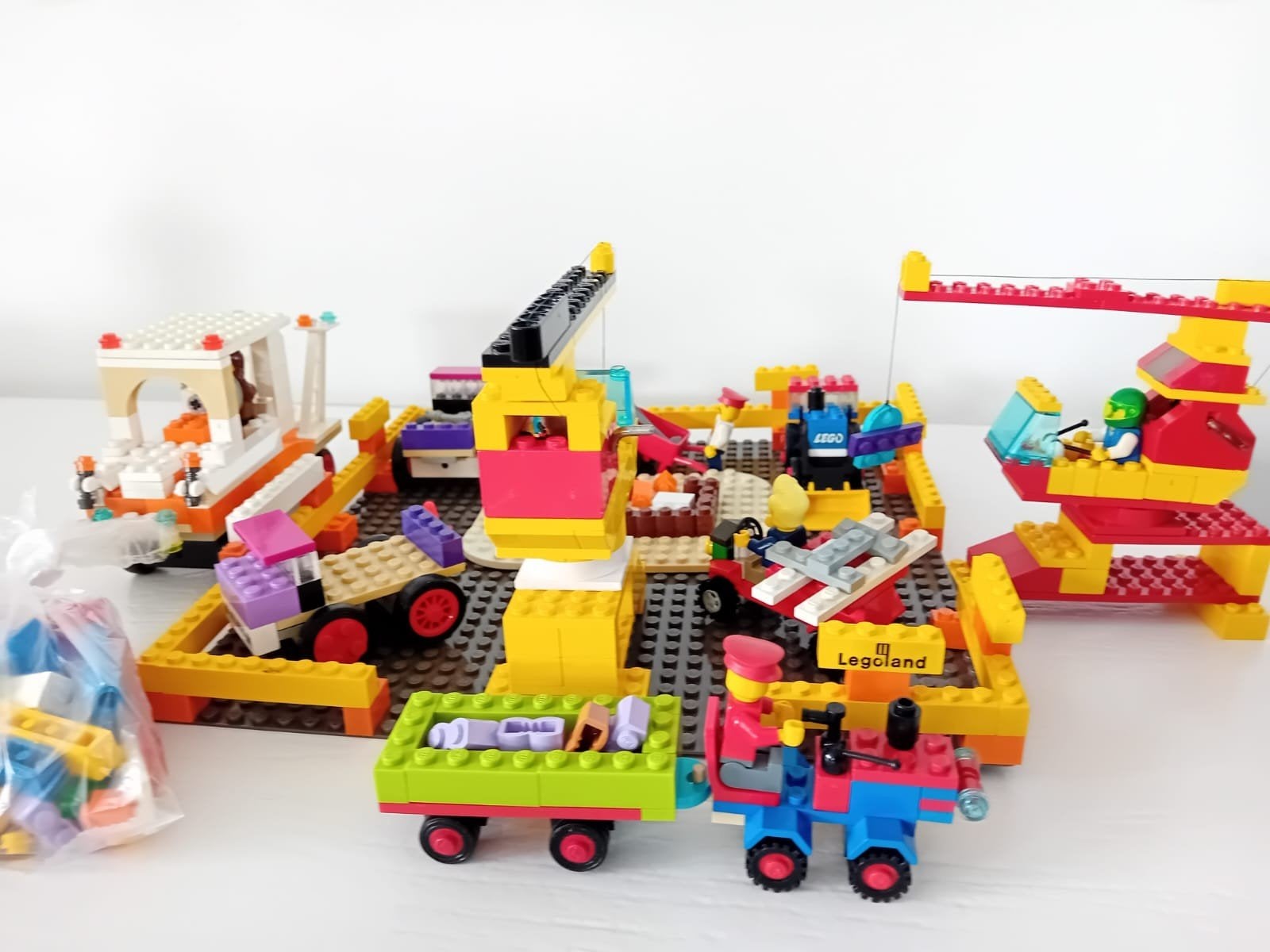 Grote partij LEGO Duplo met voertuigen en figuren, Verzamelen, Ophalen of Verzenden, Gebruikt