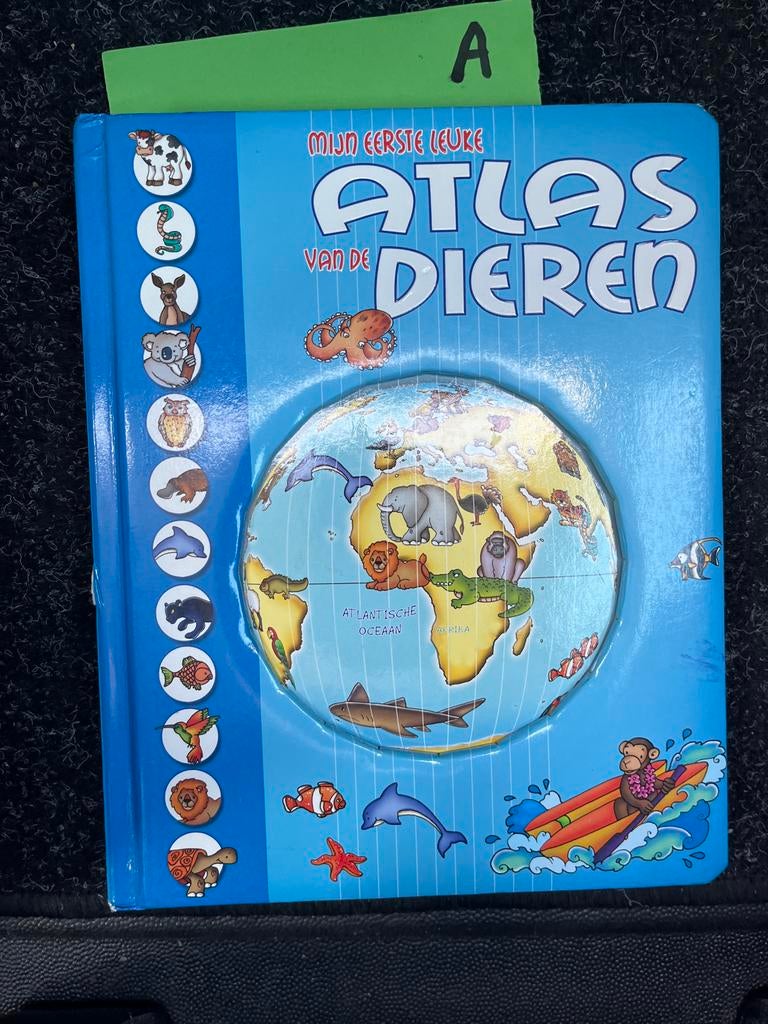 Mijn Eerste Leuke Atlas van de Dieren, Overige atlassen, 2000 tot heden, Ophalen of Verzenden, Zo goed als nieuw
