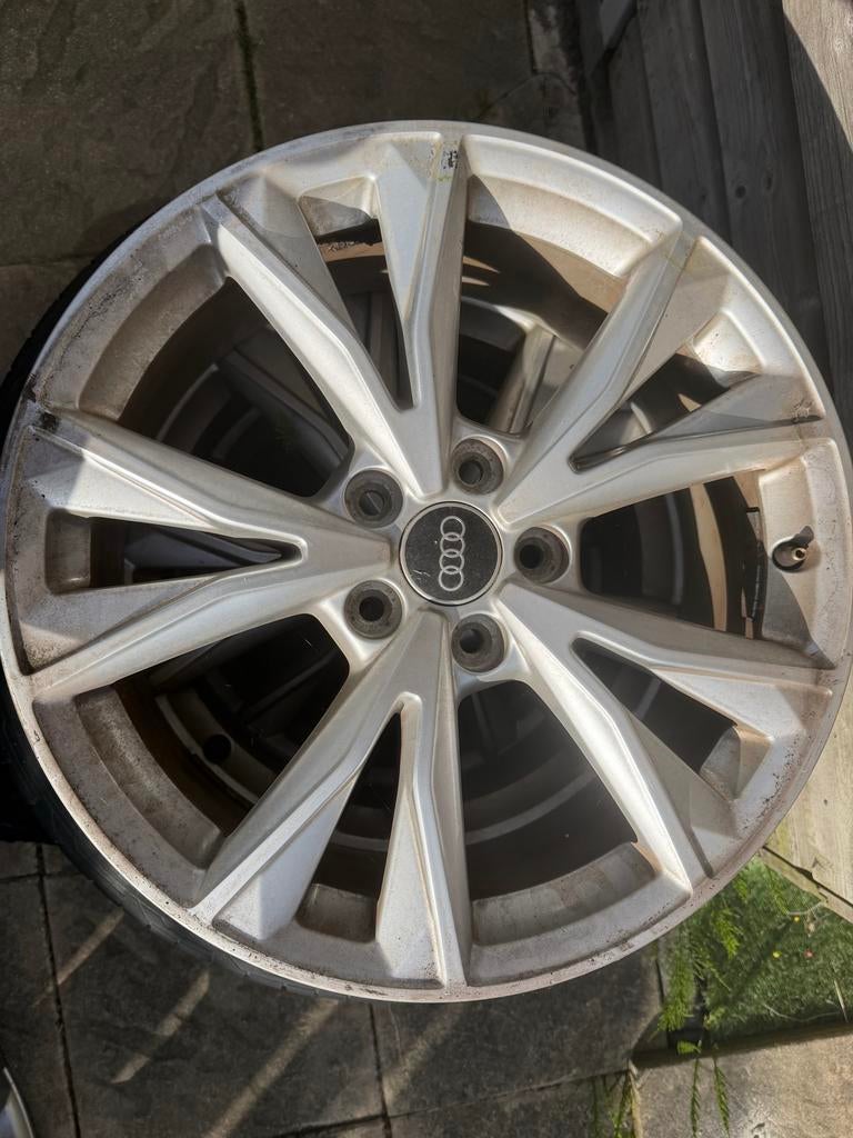 Audi velgen met Hankook 235/55R18 banden, Auto diversen, Wieldoppen, Ophalen of Verzenden, Zo goed als nieuw