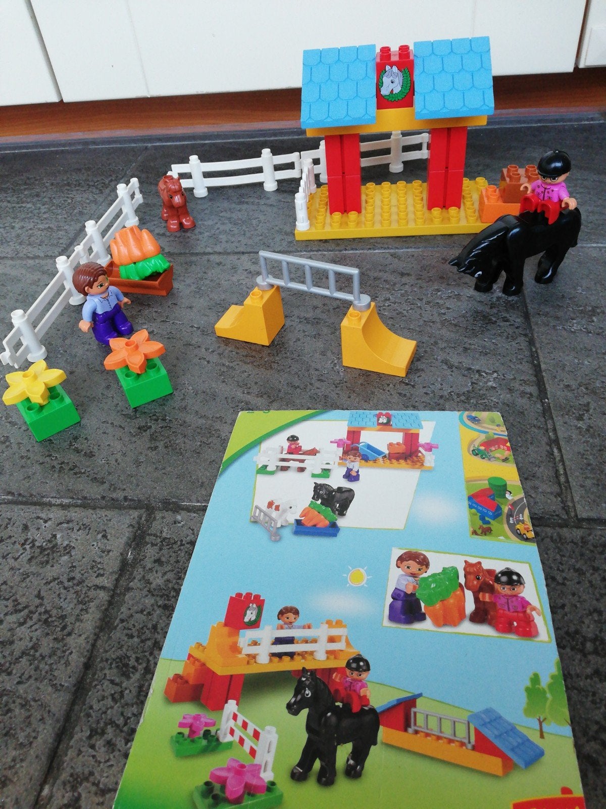 LEGO Duplo 4690 Manege met paarden en figuren, Ophalen of Verzenden