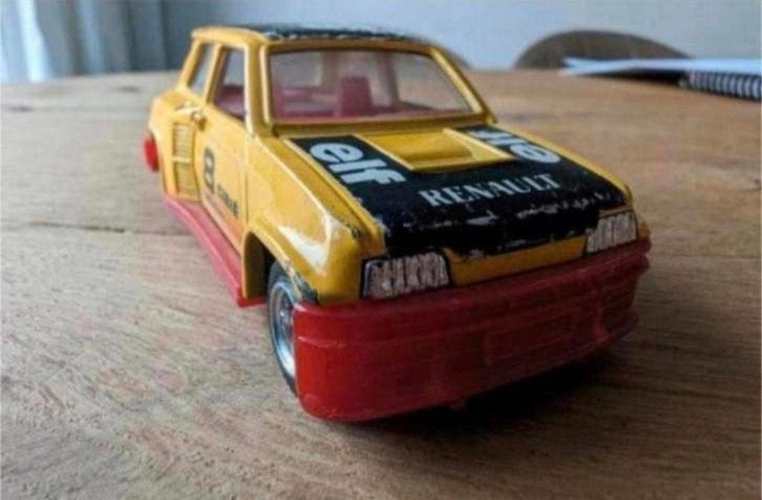 Renault 5 Turbo rally modelauto – 1:36 – Made in Hong Kong, Ophalen of Verzenden, Gebruikt, Auto, Overige merken