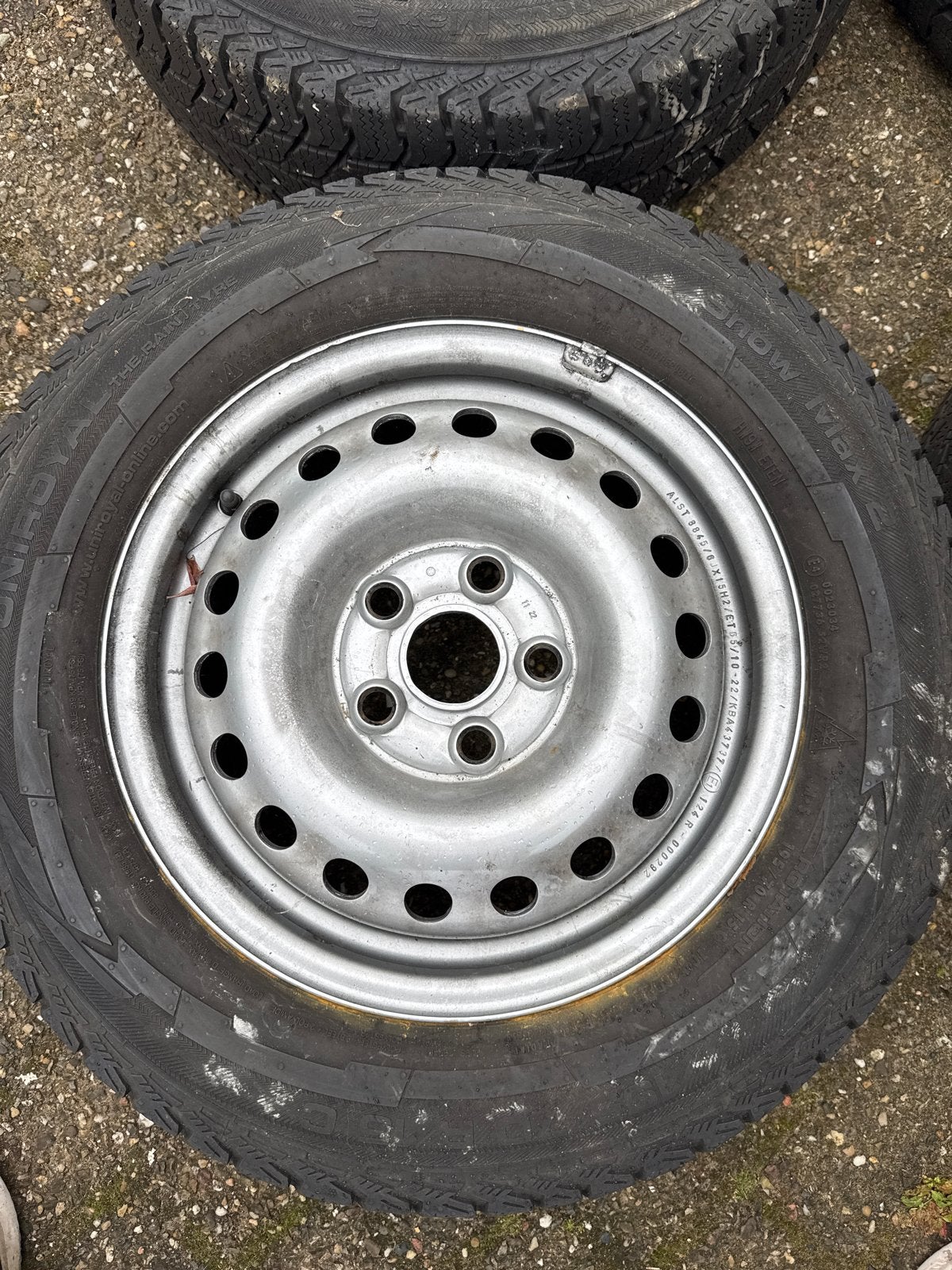 Winterset VW T4 Uniroyal Snow Max 2 195/70 R15C, Auto-onderdelen, 15 inch, Banden en Velgen, 195 mm, Bestelwagen