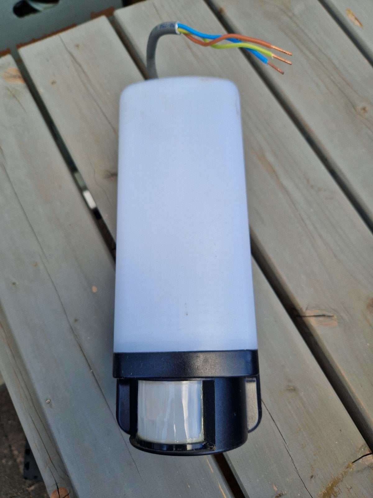 Karwei Buitenlamp met Bewegingssensor E27, Overige merken, Gebruikt, Kunststof, Modern
