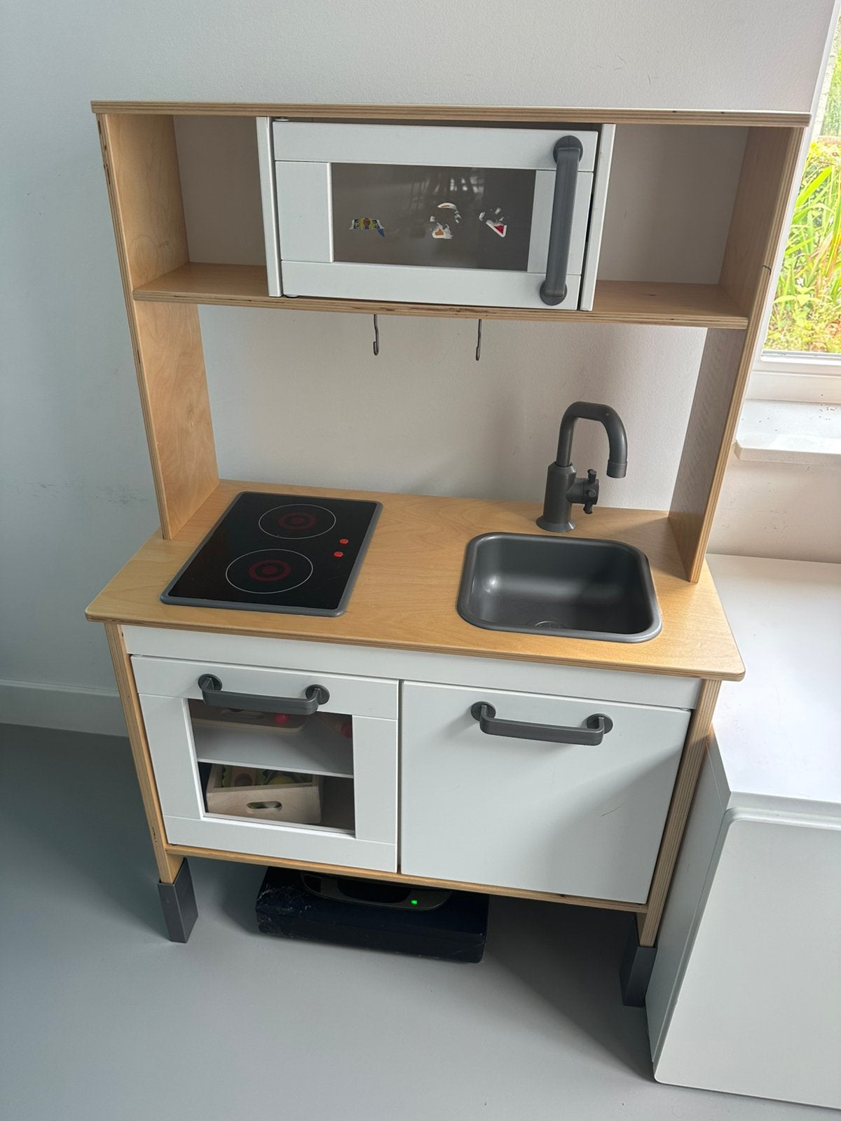 Houten speelkeuken incl pannen en ander toebehoren, Kinderen en Baby's, Ophalen, Zo goed als nieuw, Hout, Speelkeuken