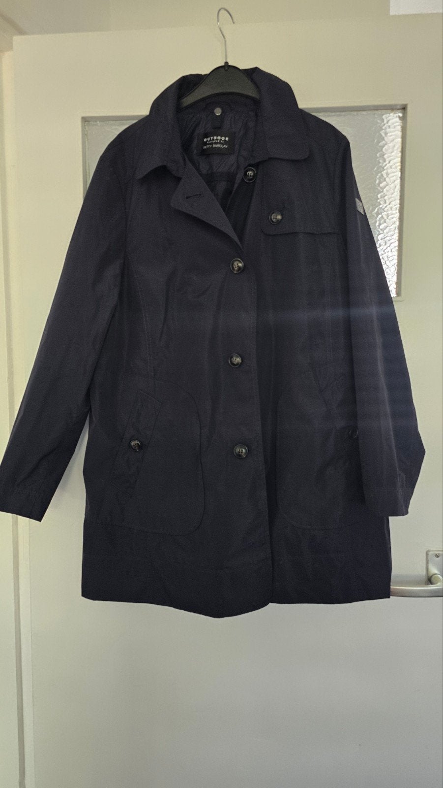 Stijlvolle donkerblauwe jas van Betty Barclay, Kleding | Dames, Jassen | Winter, Blauw, Maat 42/44 (L), Betty Barclay, Ophalen of Verzenden