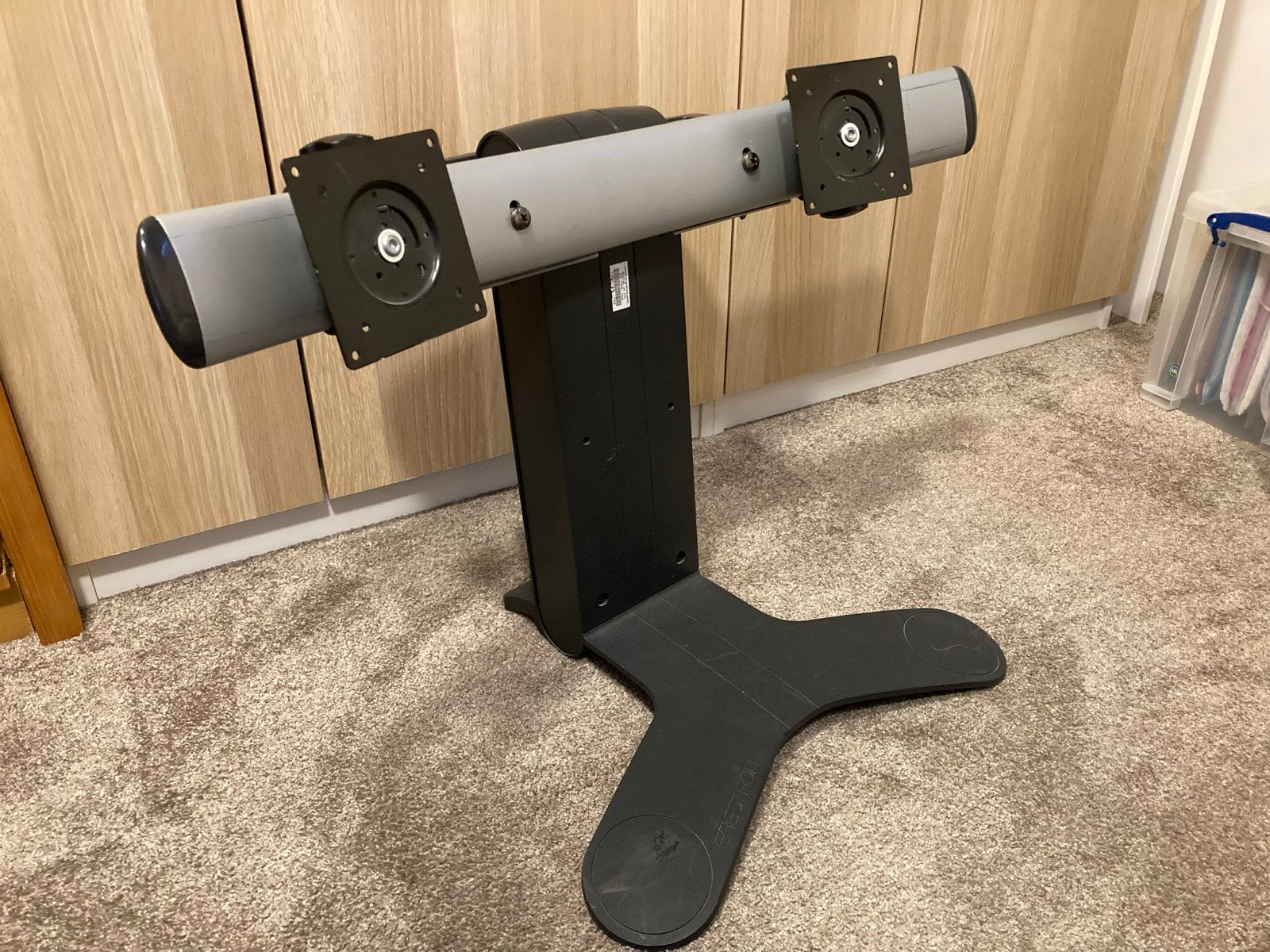 Ergotron Dual Monitor Standaard - Zwart/Grijs, Computers en Software, Monitoren, Ophalen of Verzenden, Gebruikt