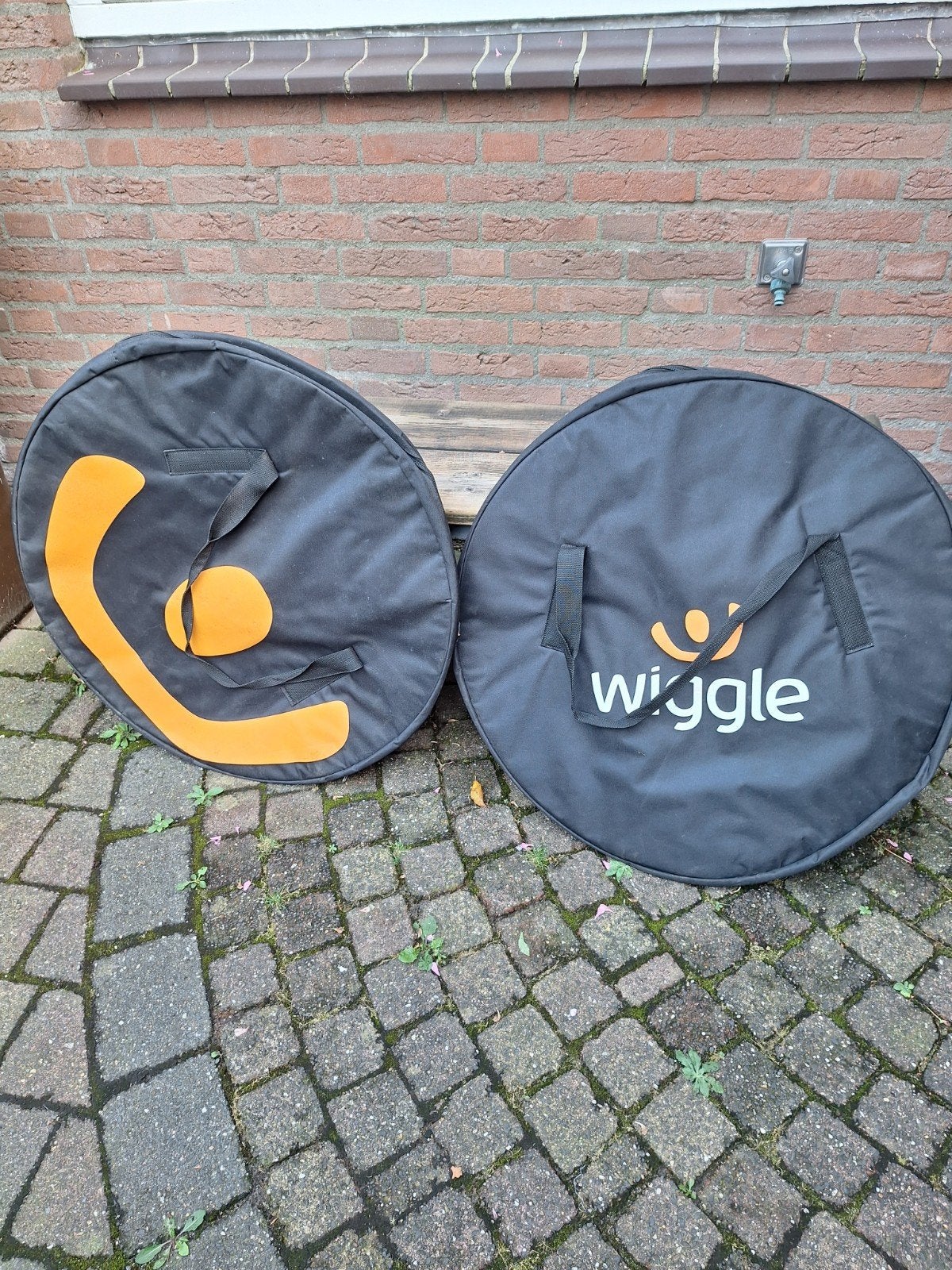 2 wieltassen, Ophalen of Verzenden, Zo goed als nieuw