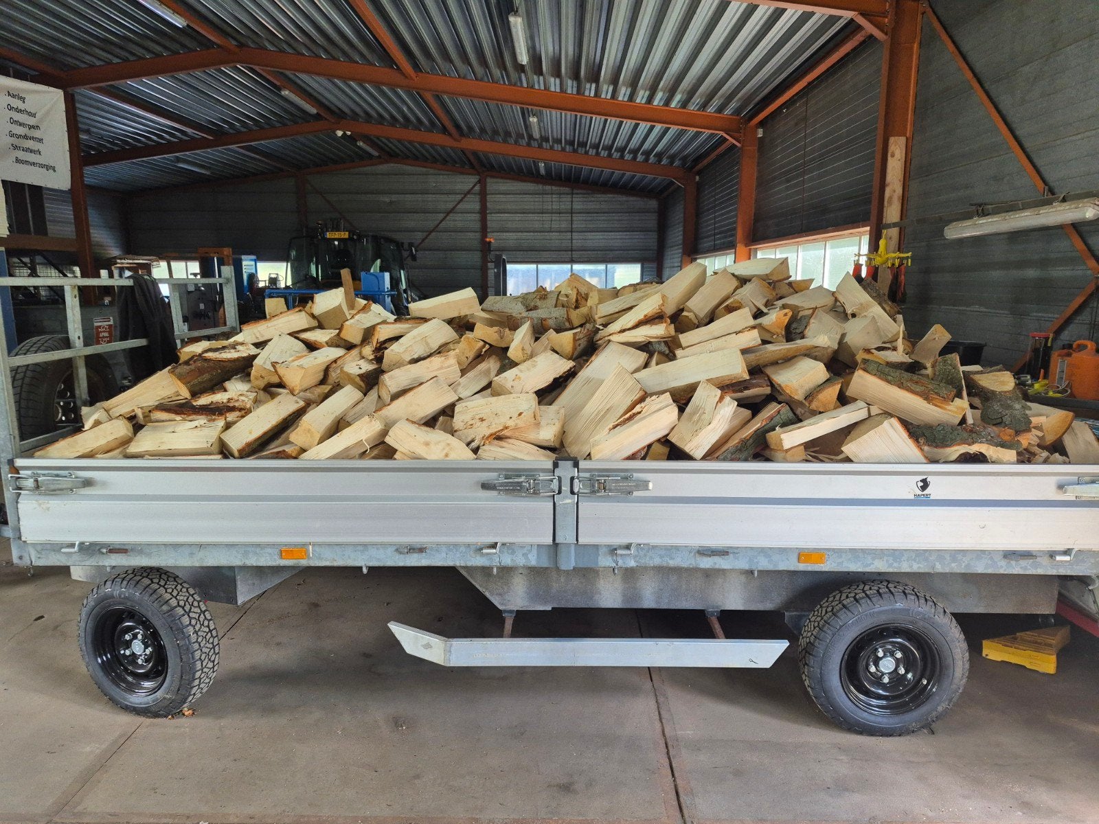 Verse lading kastanje hout gezaagd en gekloofd, Tuin en Terras, Haardhout, 6 m³ of meer, Ophalen