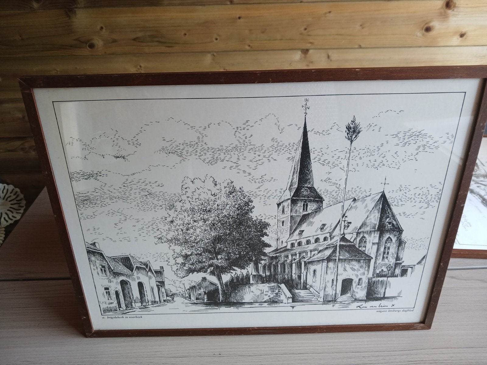 Brigidakerk in Noorbeek print Tekening van R. de Vries, Ophalen of Verzenden, Tekening, Pentekening, Gesigneerd