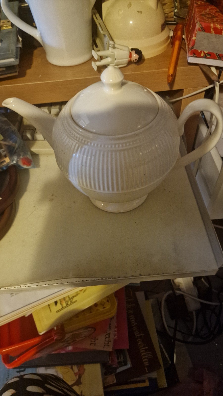 3 theepotten: Wedgwood, La Rose en Jet, Huis en Inrichting, Keuken | Servies, Ophalen of Verzenden