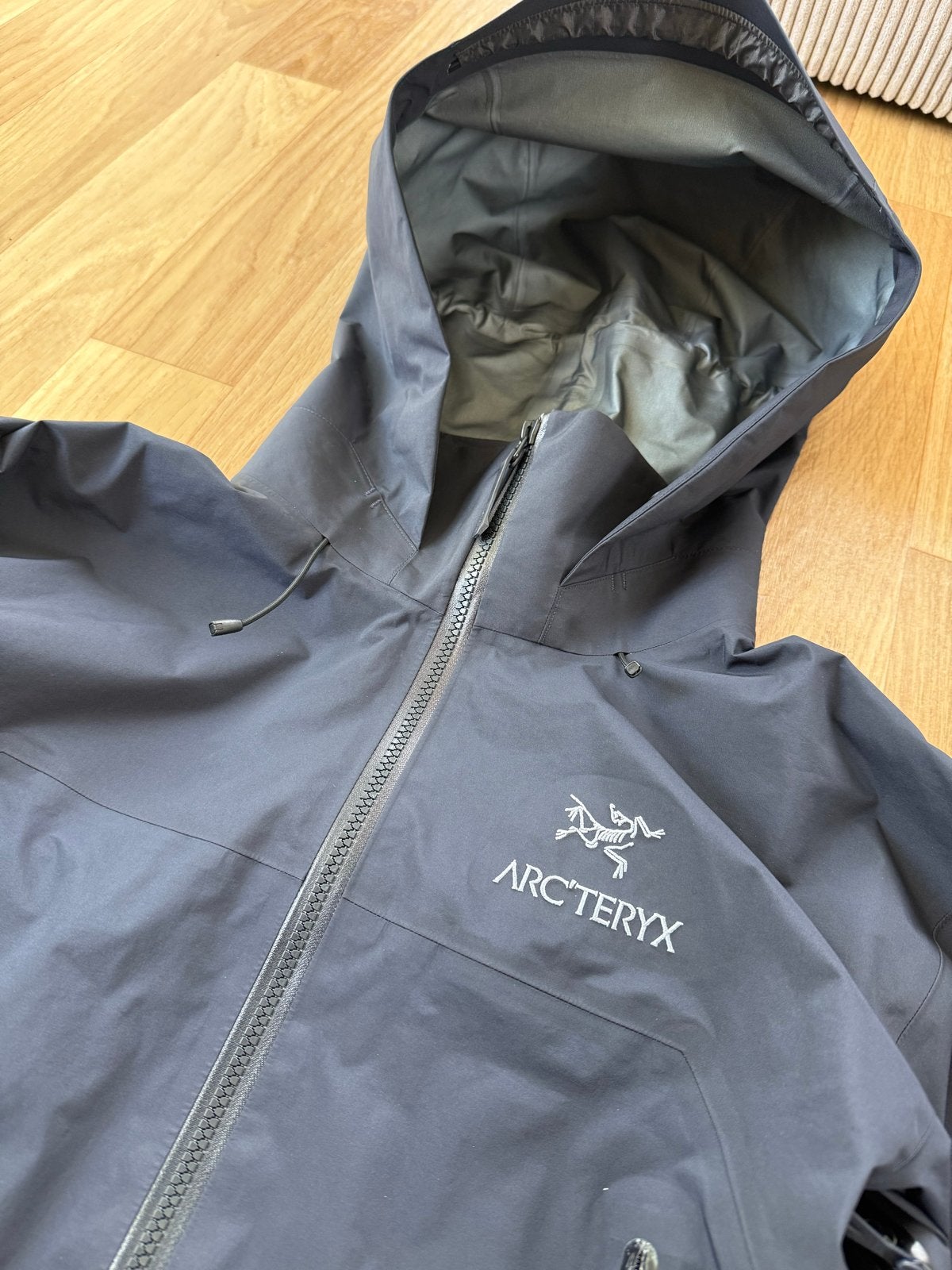 Arc'teryx Beta AR Jacket M Navy Gore-Tex Pro - Zo goed als n, Kleding | Heren, Ophalen of Verzenden, Zo goed als nieuw, Maat 48/50 (M)
