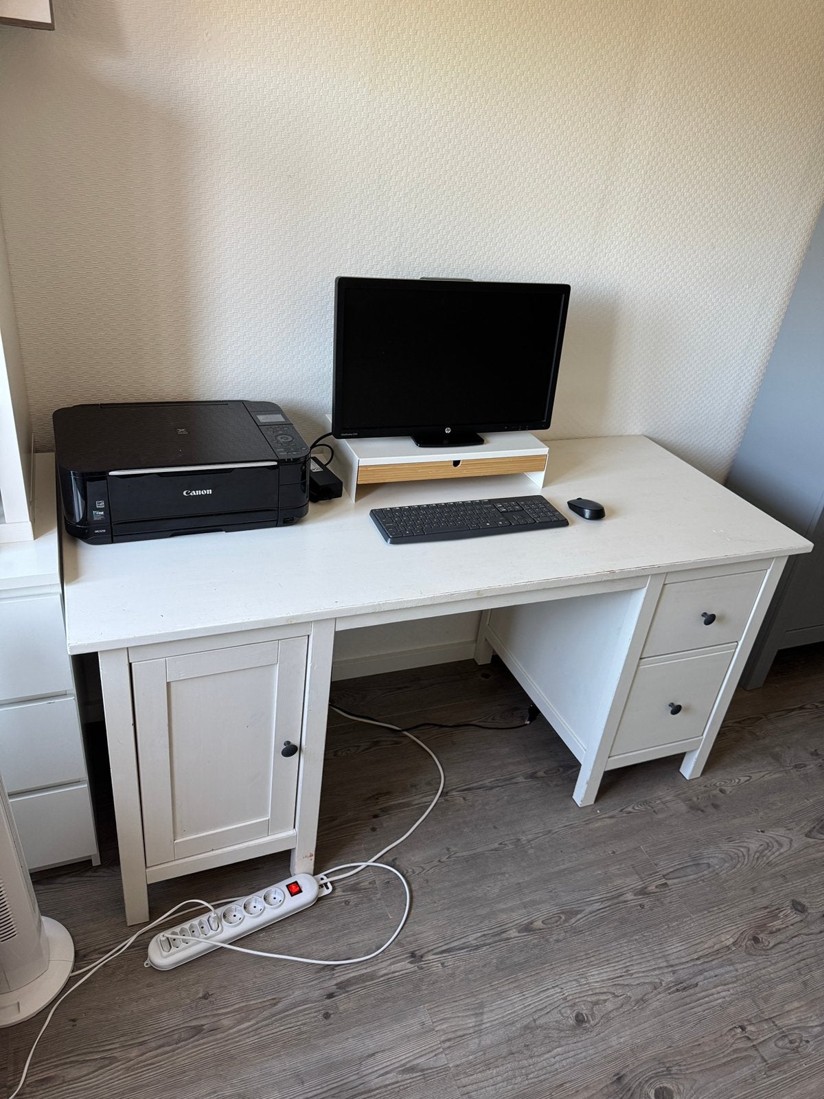 Hemnes bureau ikea, Ophalen, Gebruikt