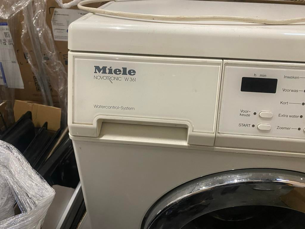 Miele NOVOTRONIC W 361 Wasmachine - 6kg, 1600 toeren, 6 tot 8 kg, Ophalen of Verzenden, Voorlader, 85 tot 90 cm
