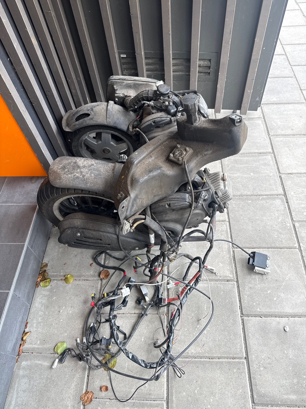 Vespa LX50 & Sprint motorblokken met diverse onderdelen, Fietsen en Brommers, Brommeronderdelen | Scooters, Gebruikt, Vespa, Blok