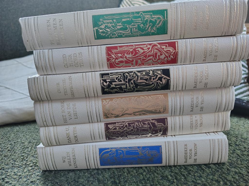 Baedeker voor de vrouw - serie van 6 boeken Vintage jaren 70, Boeken, Complete serie, Diverse auteurs, Algemeen, Ophalen