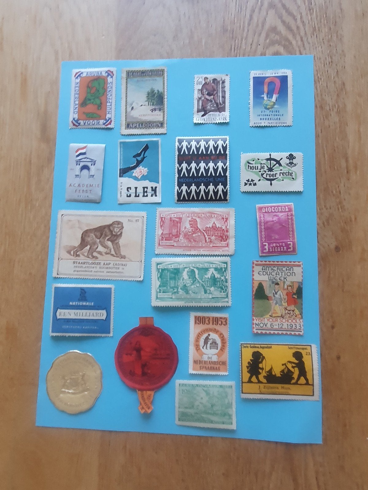 Plak- sluitzegels. Kleine formaten., Ophalen of Verzenden, Gebruikt