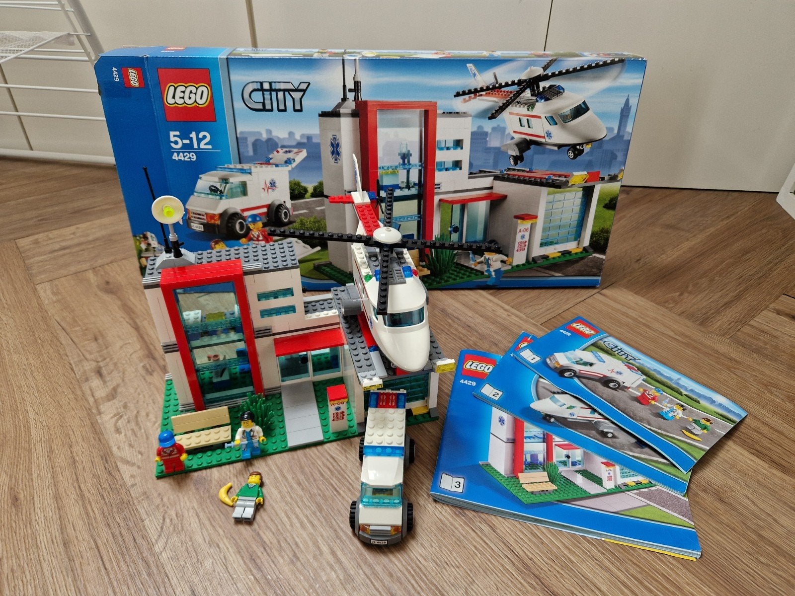 LEGO City Ziekenhuis 4429 - Compleet met doos en boekjes, City, Inclusief instructies, Lego, Ophalen of Verzenden