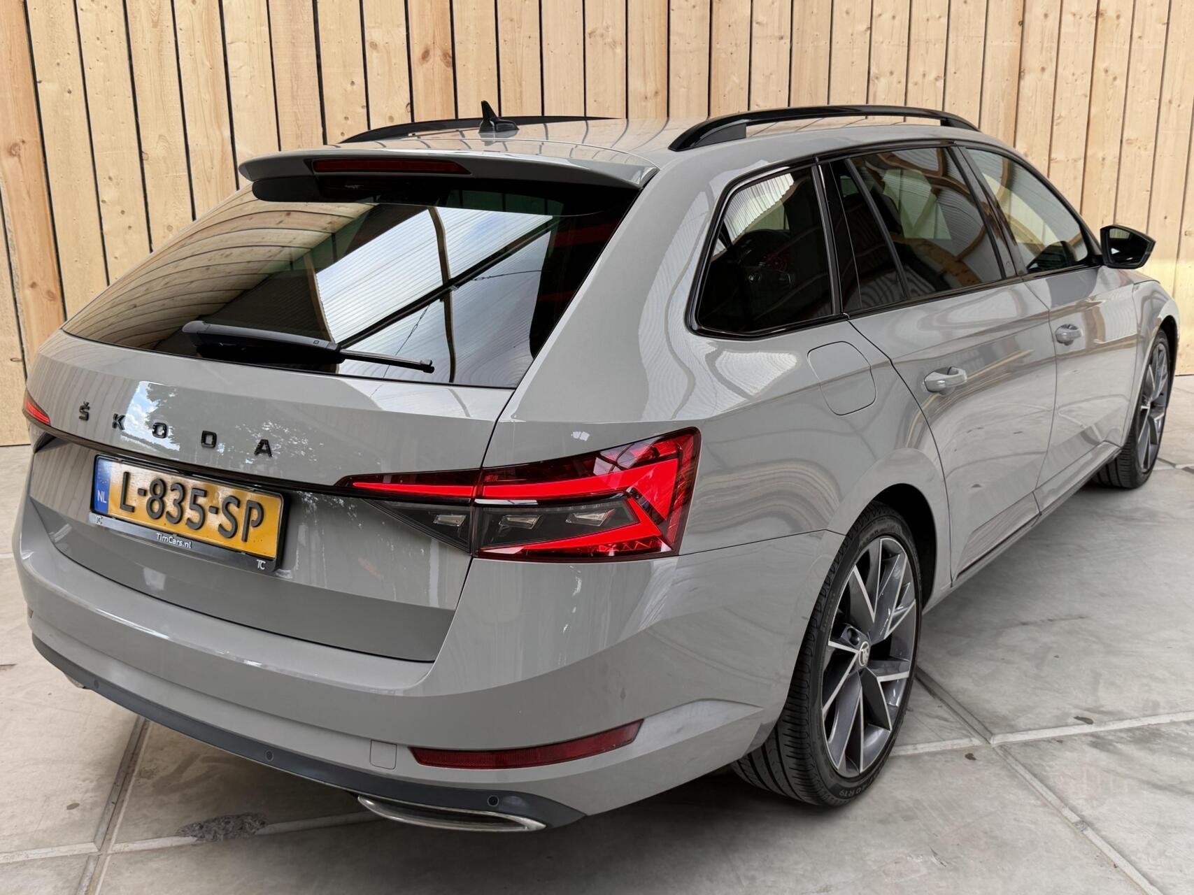 Skoda Superb Combi 1.5 TSI ACT Sportline Business Automaat |, Auto's, Euro 6, 4 cilinders, 150 pk, Origineel Nederlands