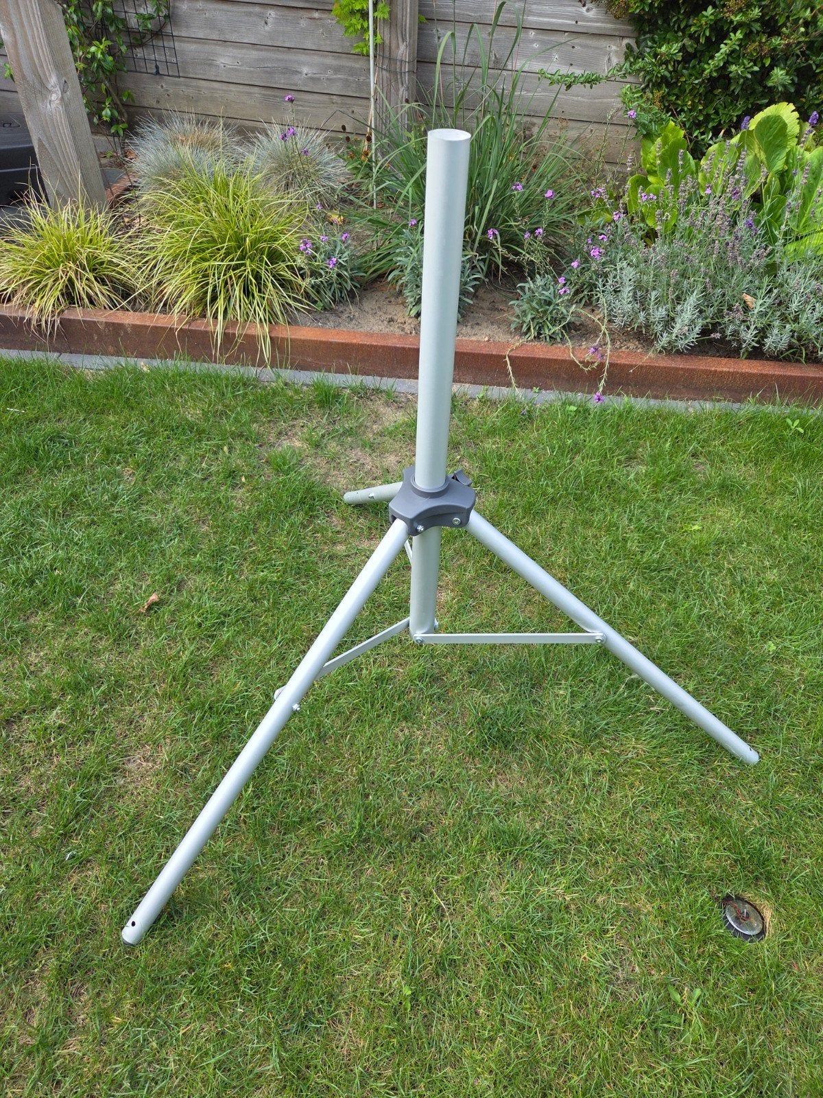 Obelink Schotelstatief 83x83x87 cm - Nieuw in doos, Ophalen of Verzenden, Nieuw, (Schotel)antenne-accessoires, Overige merken