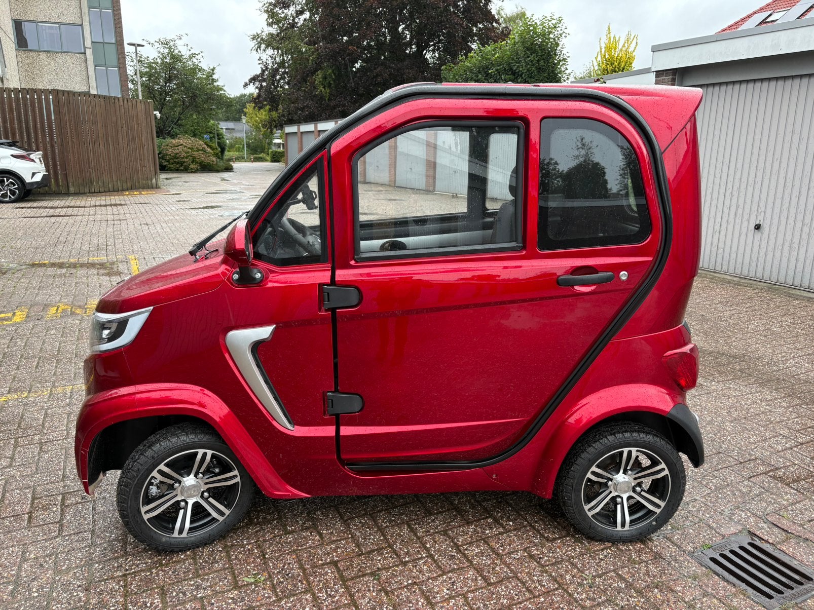 Overdekte scootmobiel / Econelo M1, Diversen, Zo goed als nieuw, 16 km/u of meer, 46 km of meer, Ophalen