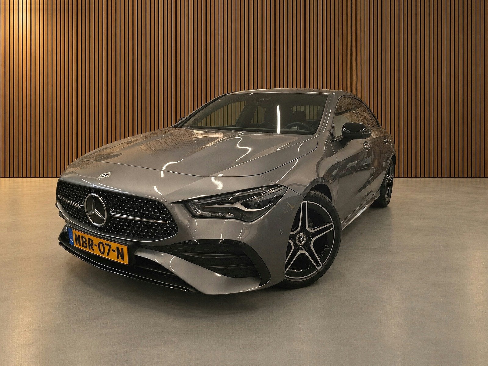 Mercedes-Benz CLA-klasse 180 Edition AMG Line 3 stuks op voo, Auto's, 136 pk, Gebruikt, Euro 6, 4 cilinders