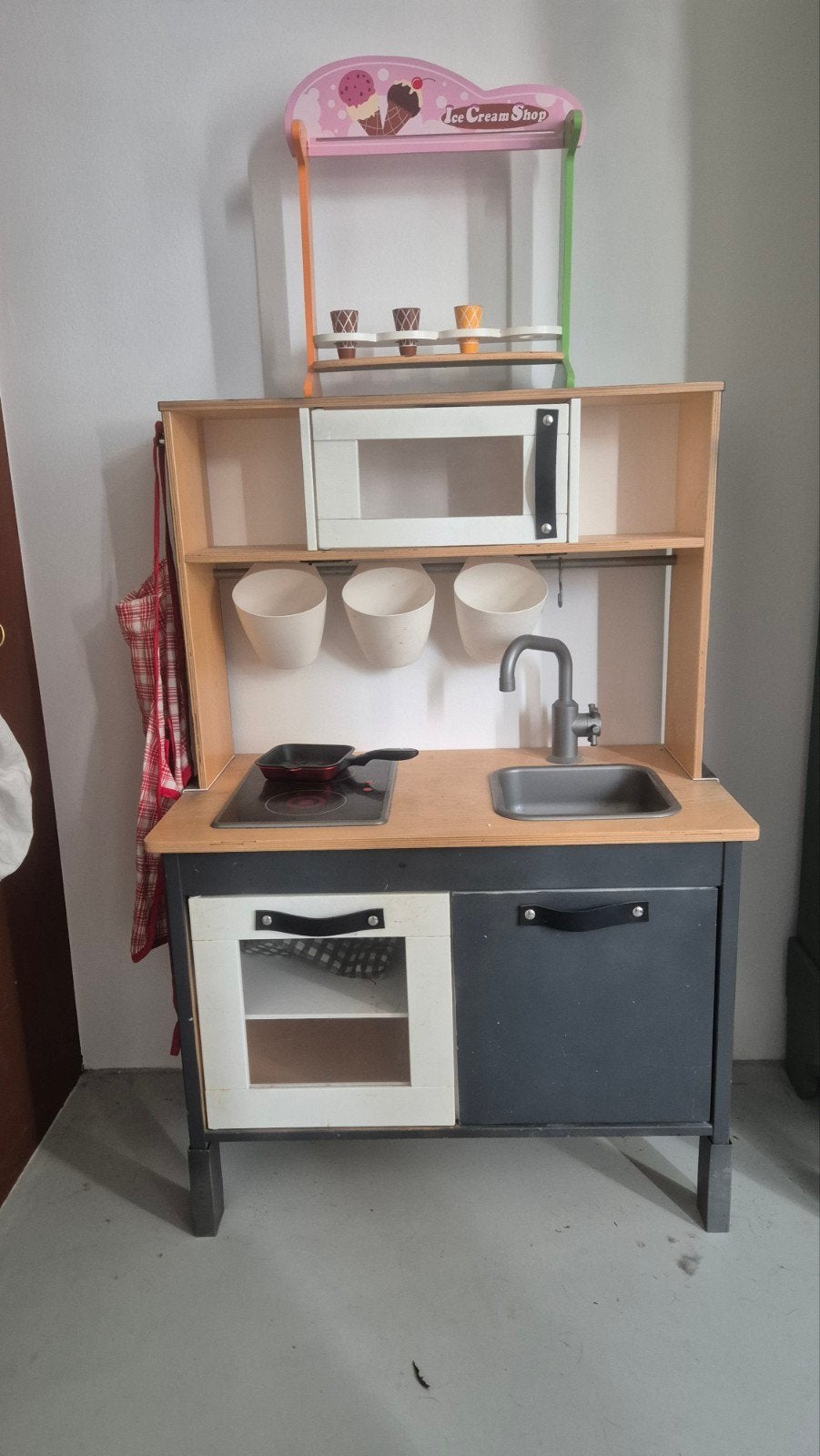 Ikea speelkeuken met accessoires en koksmuts, Ophalen of Verzenden, Gebruikt, Ontdekken