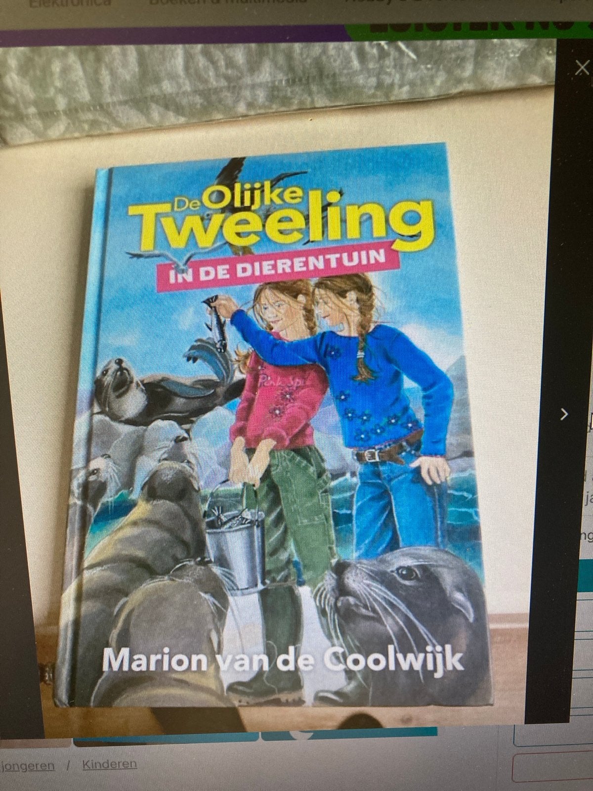 De Olijke Tweeling in de Dierentuin - Marion van de Coolwijk, Ophalen of Verzenden, Zo goed als nieuw, Fictie algemeen