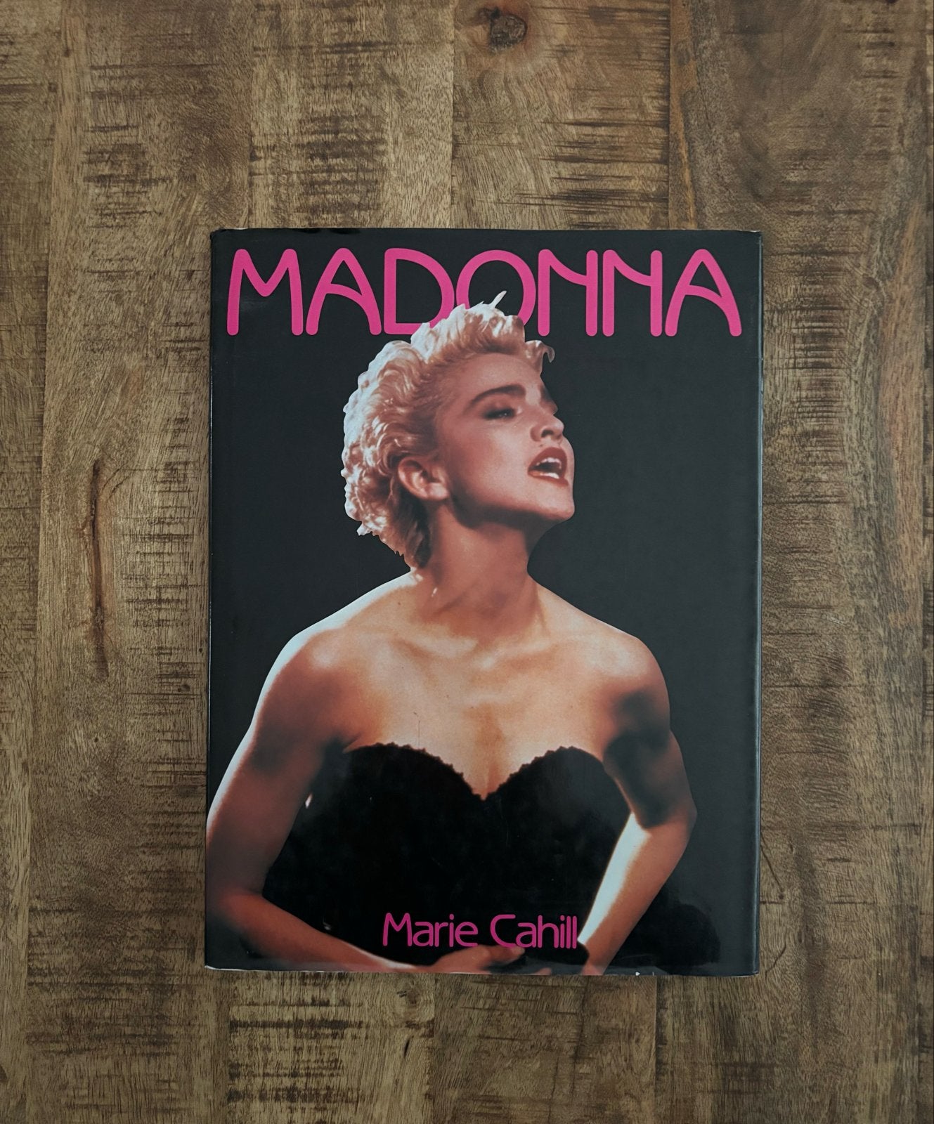 Madonna: Het verhaal van een wereldster - Marie Cahill, Ophalen of Verzenden, Zo goed als nieuw