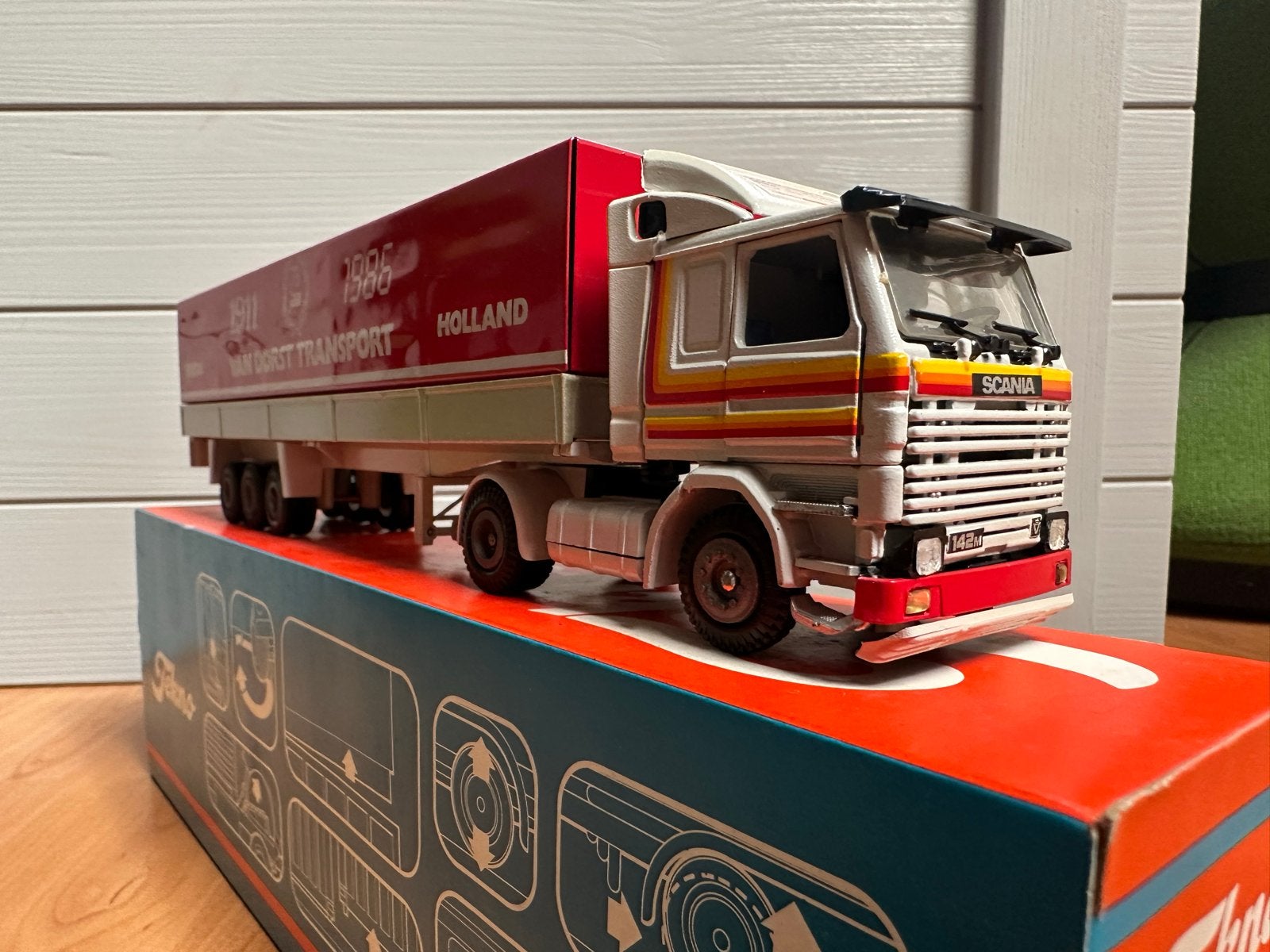 Tekno Scania 142m Van Dorst Transport Jubileummodel, Ophalen of Verzenden, Zo goed als nieuw, Bus of Vrachtwagen, Tekno