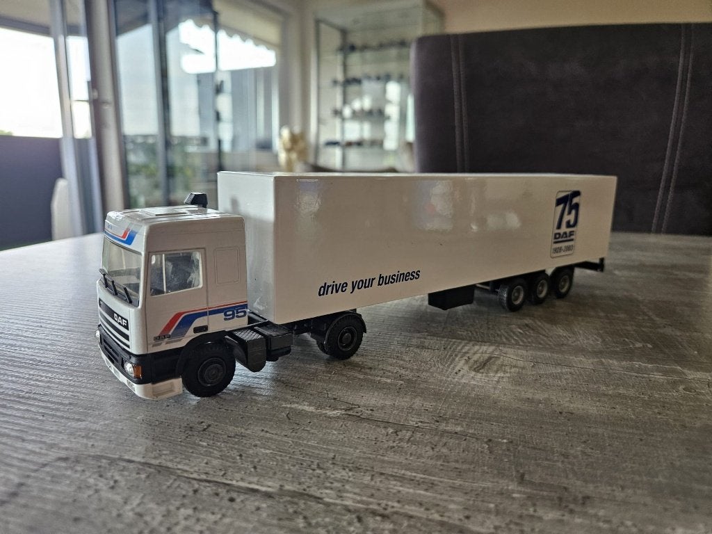 daf 95 380 ATI, Ophalen of Verzenden, Zo goed als nieuw, Bus of Vrachtwagen, Lion Toys
