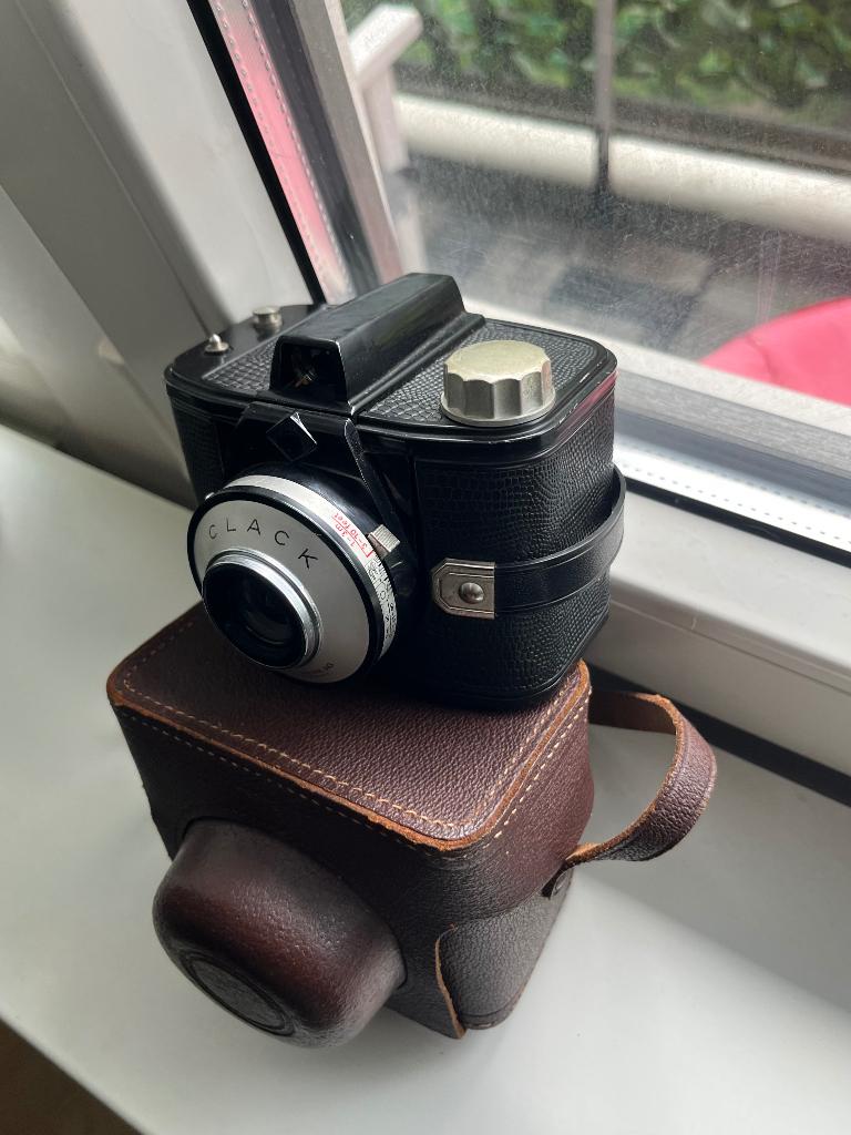 Oude boxcamera en verrekijkerd, Audio, Tv en Foto, Fotocamera's Analoog, Ophalen of Verzenden, Compact, Overige Merken