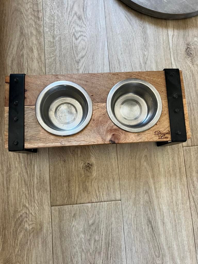Honden bak, Dieren en Toebehoren, Ophalen, Zo goed als nieuw