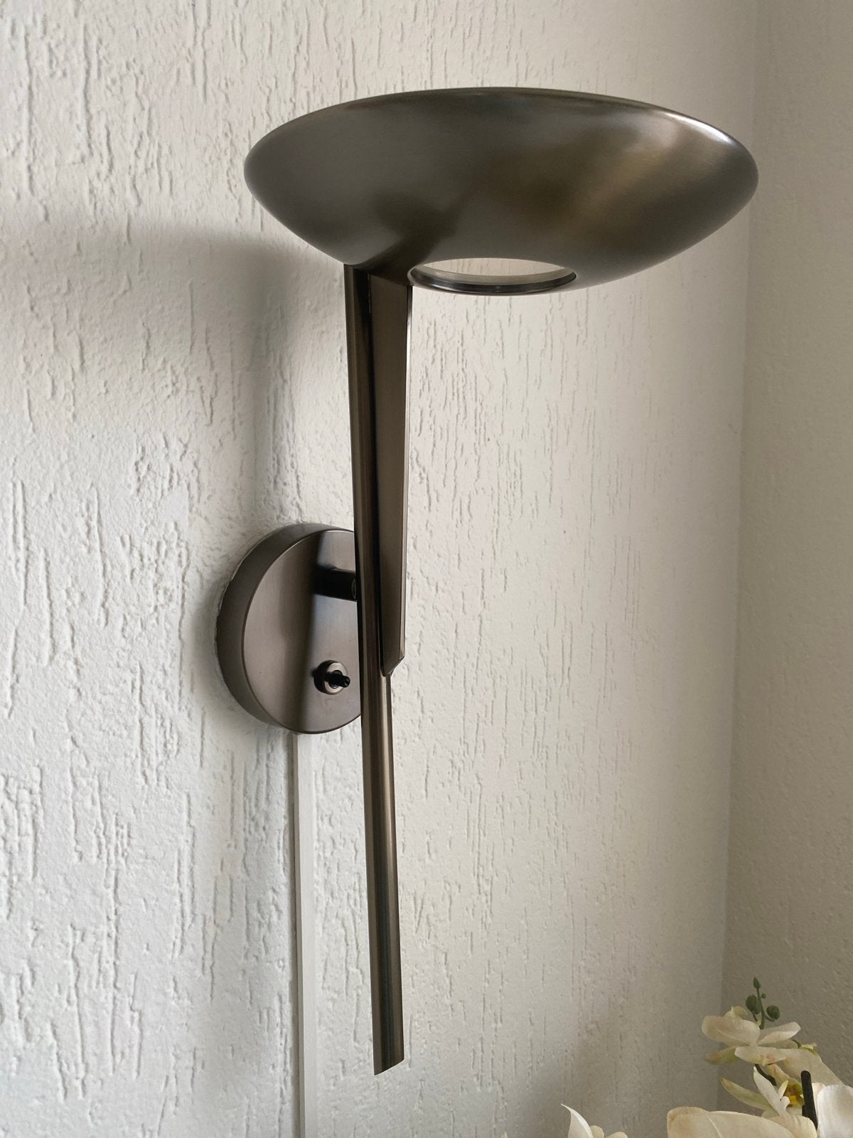 Moderne bronzen wandlamp - Stijlvolle verlichting, Huis en Inrichting, Ophalen, Indirect licht, Overige fittingen, Zo goed als nieuw