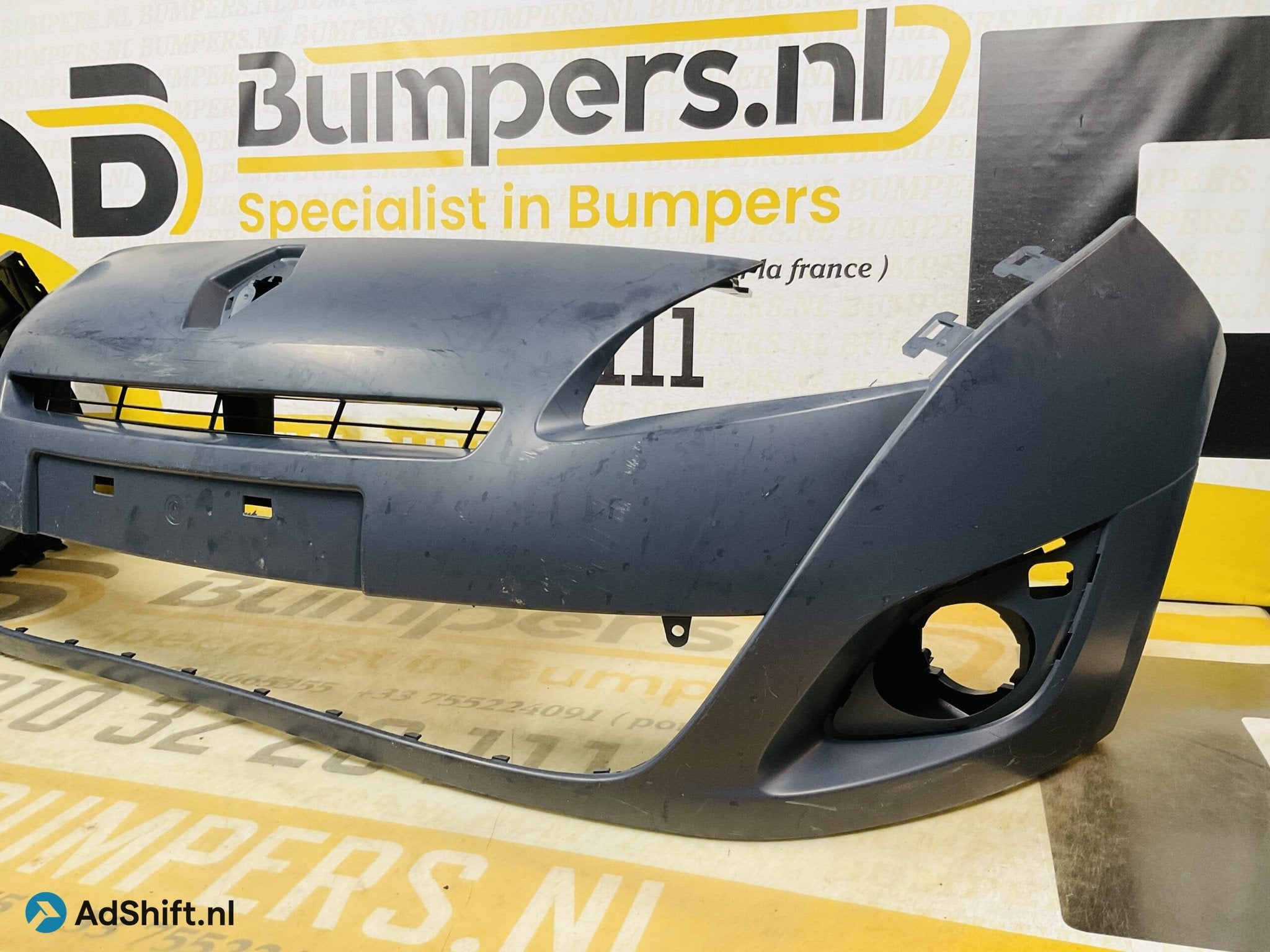 BUMPER Renault Scenic 3 2009-2012 VOORBUMPER 2-F6-11669z, Bumper