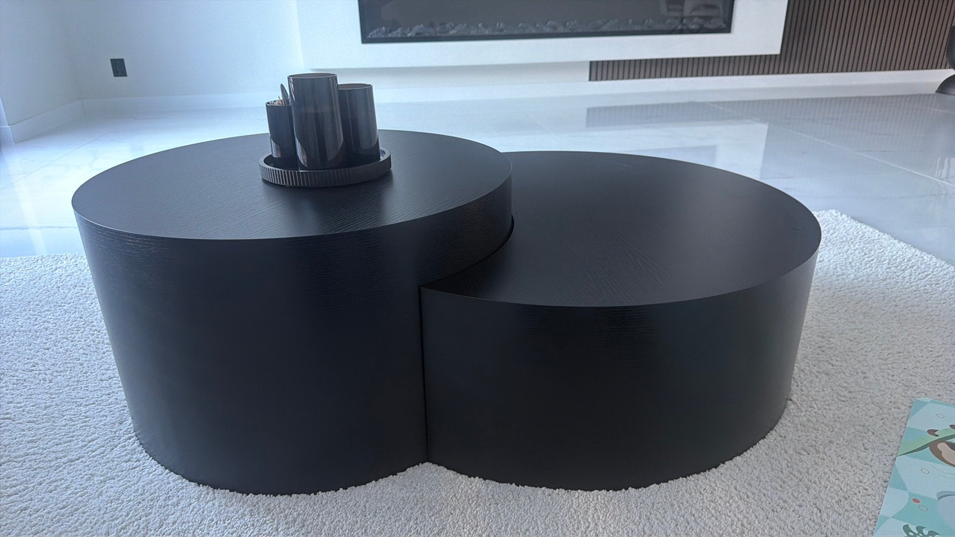 Moderne salontafel, Huis en Inrichting, 100 tot 150 cm, Rond, Zo goed als nieuw, 50 tot 100 cm