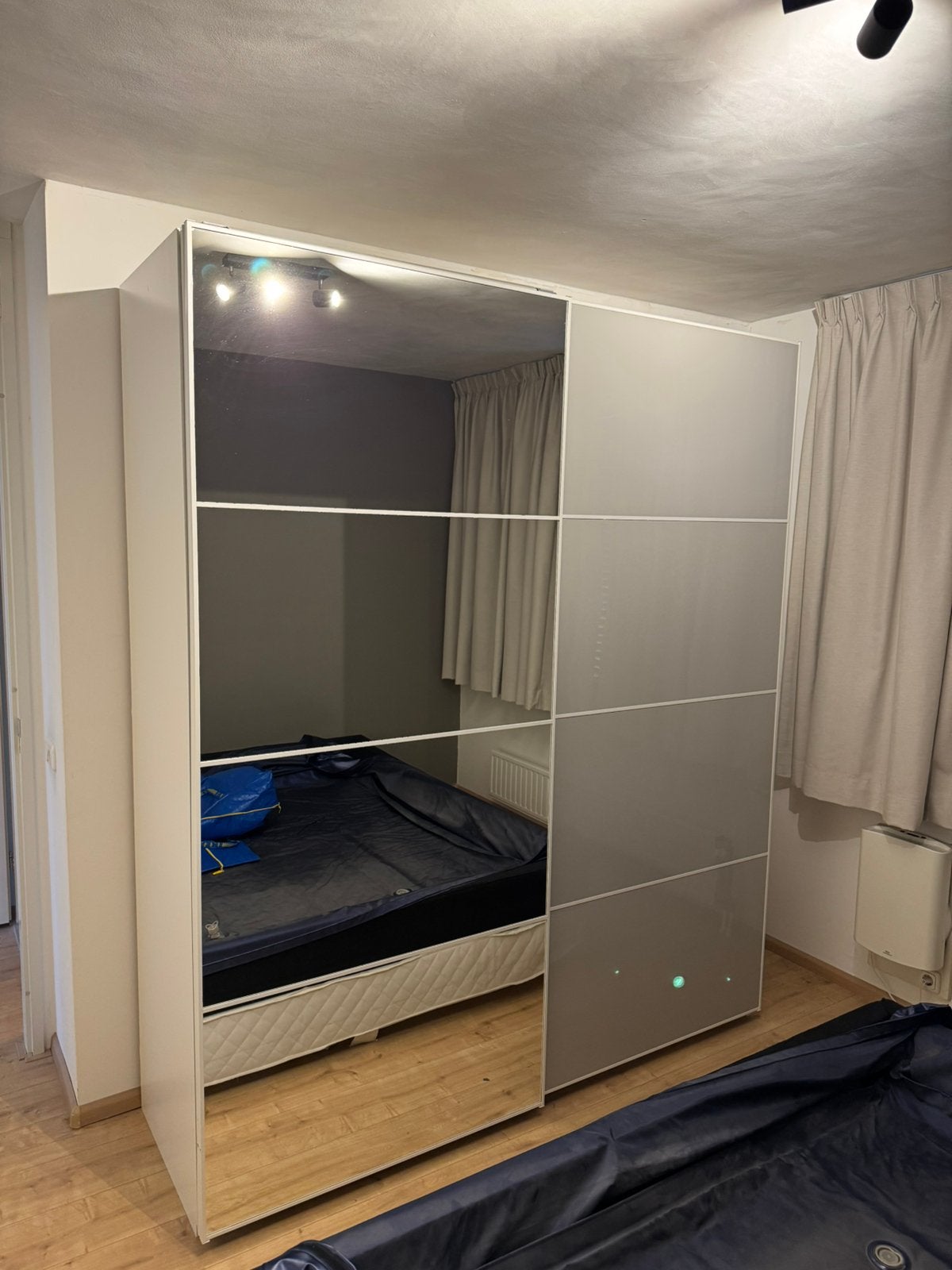 IKEA PAX kledingkast met schuifdeuren, Glas, Zo goed als nieuw, 200 cm of meer, 50 tot 75 cm