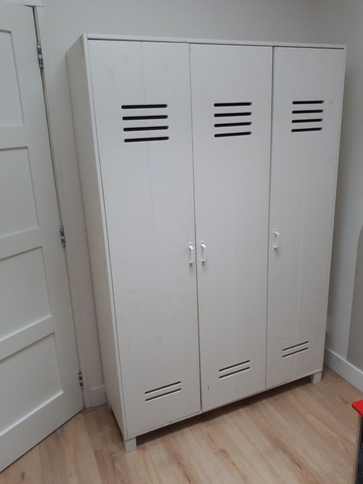 Kast Woood, Ophalen, Gebruikt