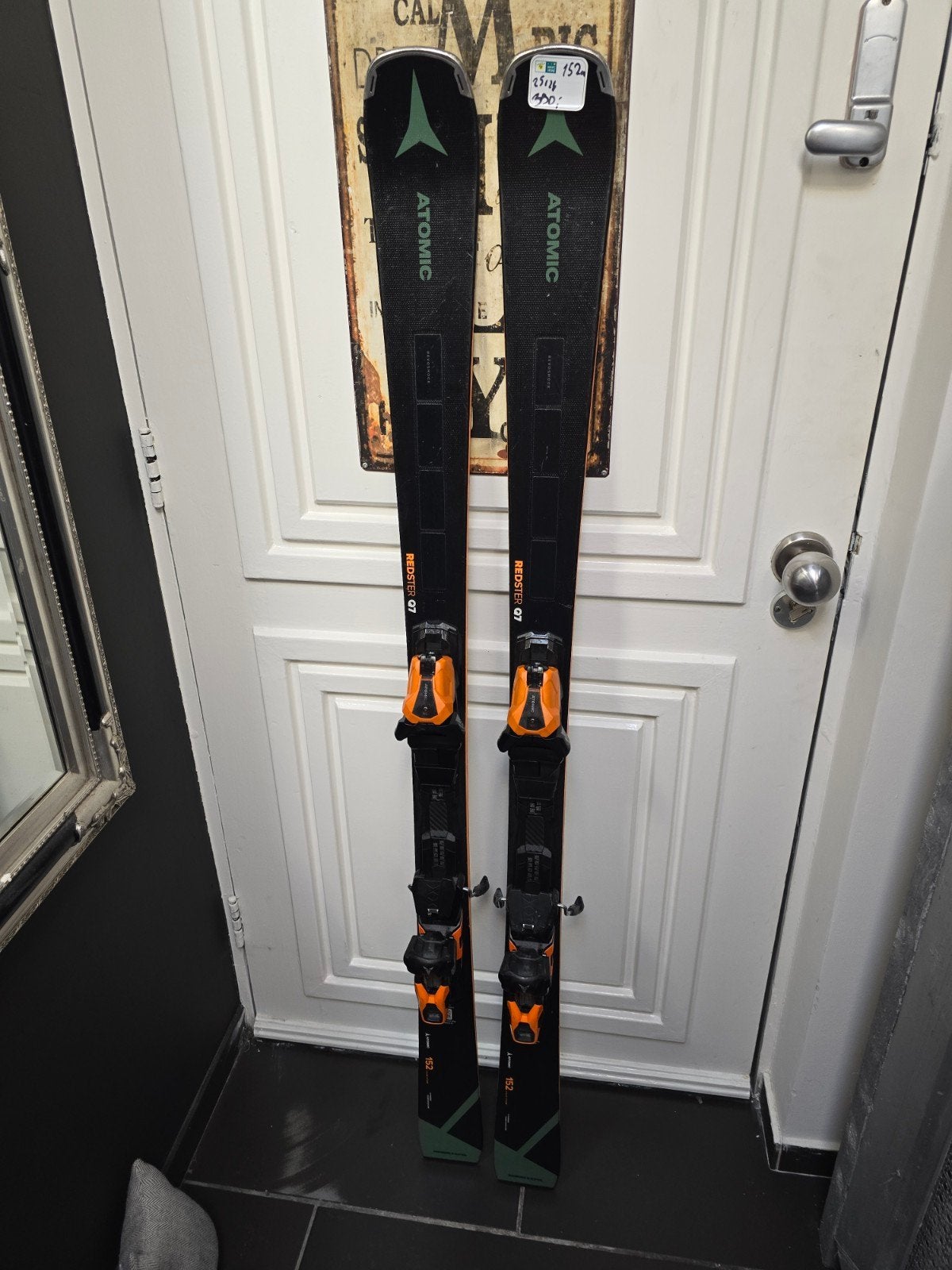 152cm 2025 ATOMIC REDSTER Q7 REVOSHOCK  ALL SNEUW ALL ROUND, 140 tot 160 cm, Ophalen of Verzenden, Zo goed als nieuw, Carve