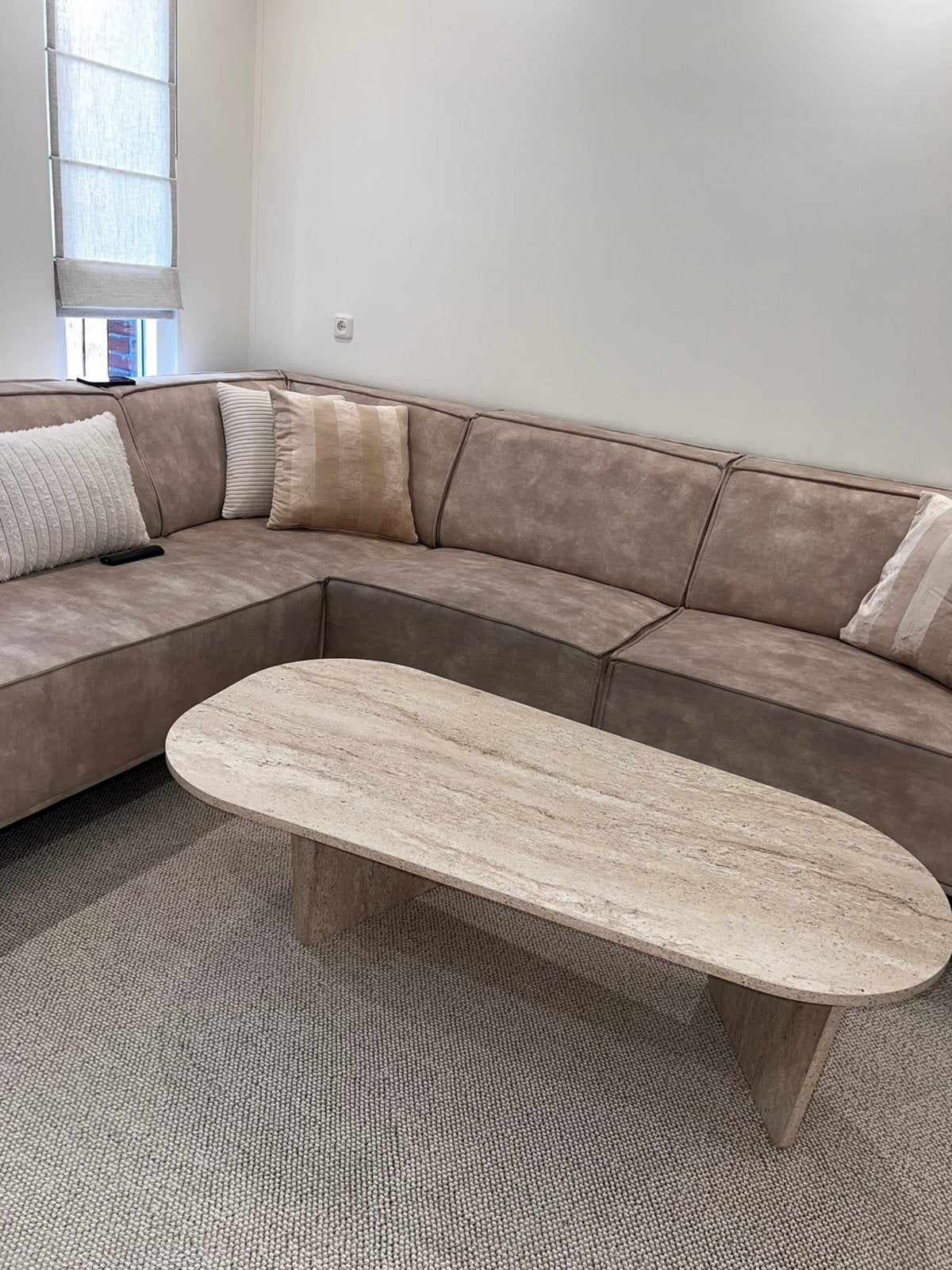 Travertin 130 cm salontafel gloednieuw, Ophalen