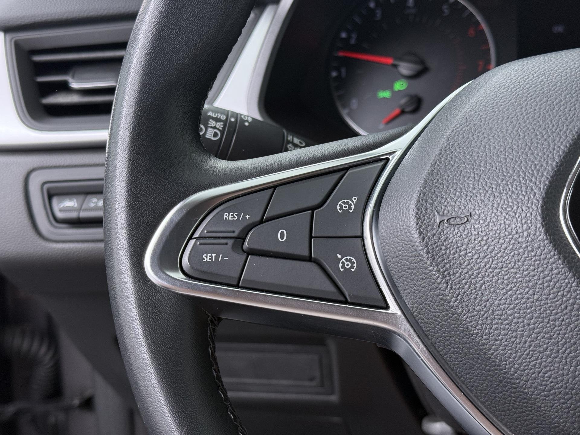 Foto 15 van Renault Captur 1.0 TCe 90 Life - Navigatie - Airconditioning