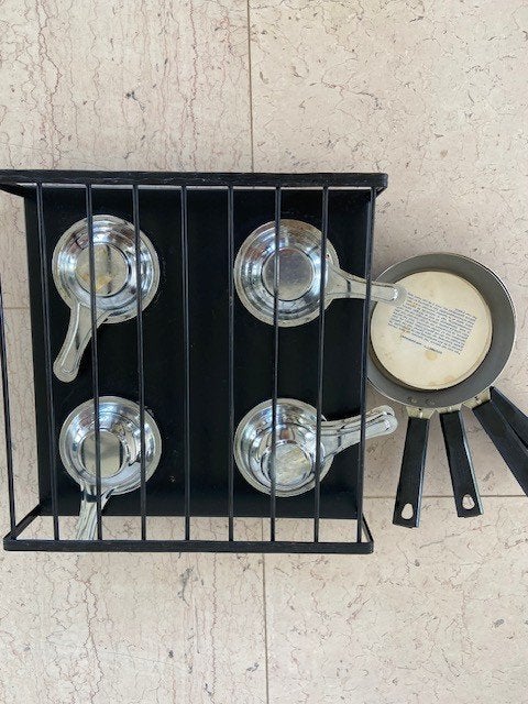Vintage fondue set met 4 pannetjes en rechaud, Ophalen, Gebruikt, Minder dan 4 personen