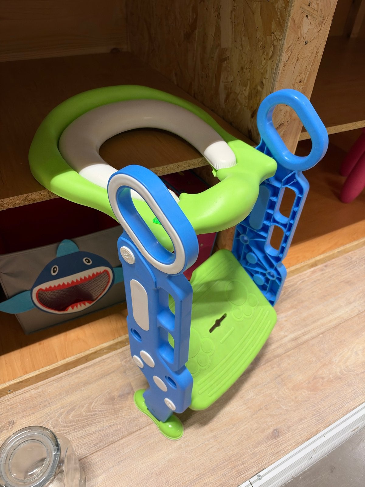 WC verkleiner met trapje - Goede staat, Kinderen en Baby's, Ophalen of Verzenden, Zo goed als nieuw