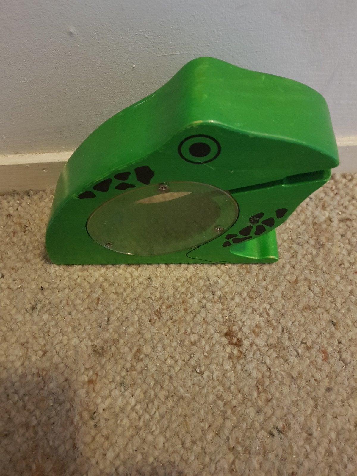 Spaarpot in de vorm van een kikker., Ophalen
