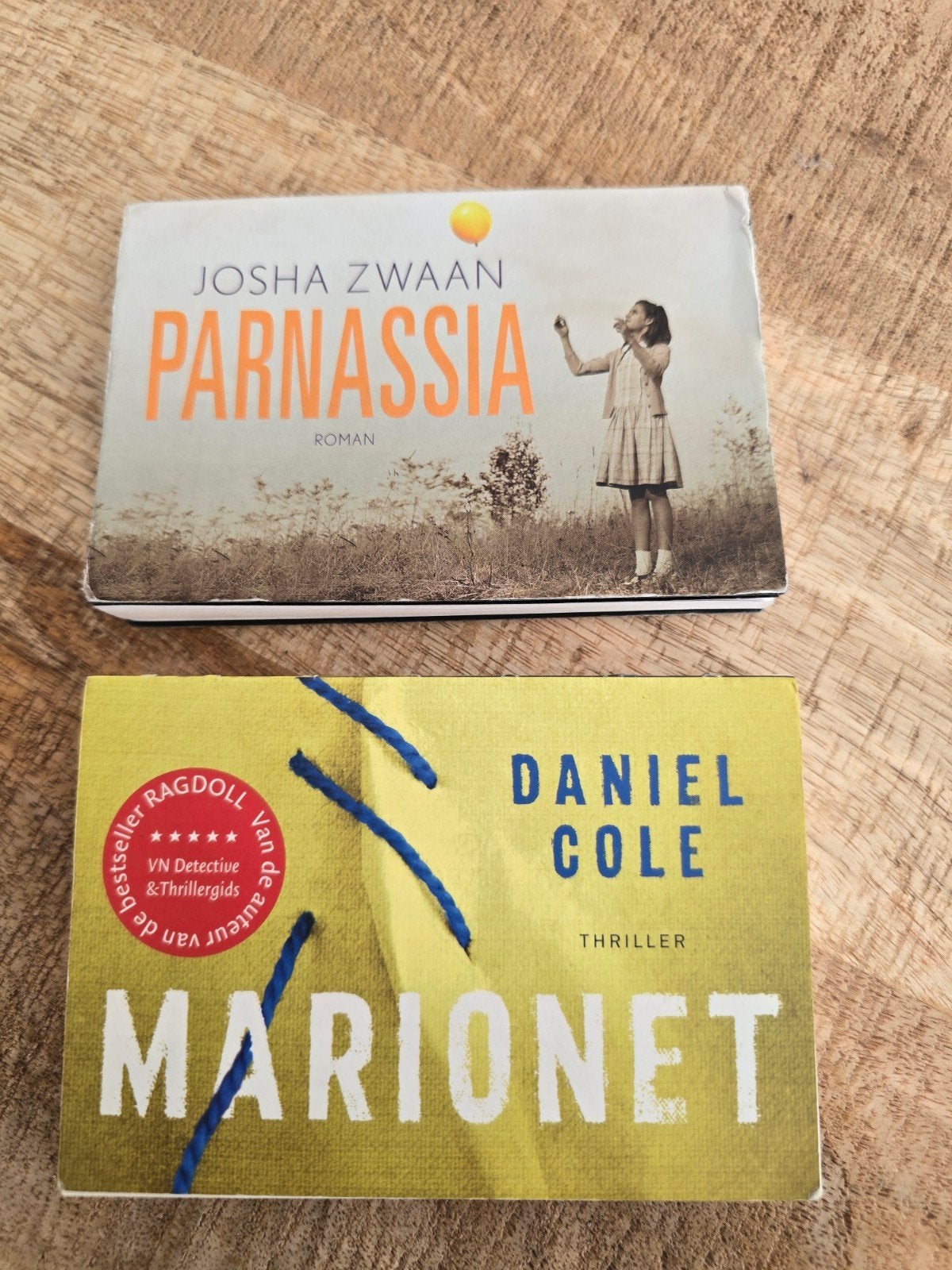 2x Dwarsligger: Parnassia & Marionet, Boeken, Ophalen of Verzenden, Gelezen, Josha Zwaan, Daniel Cole