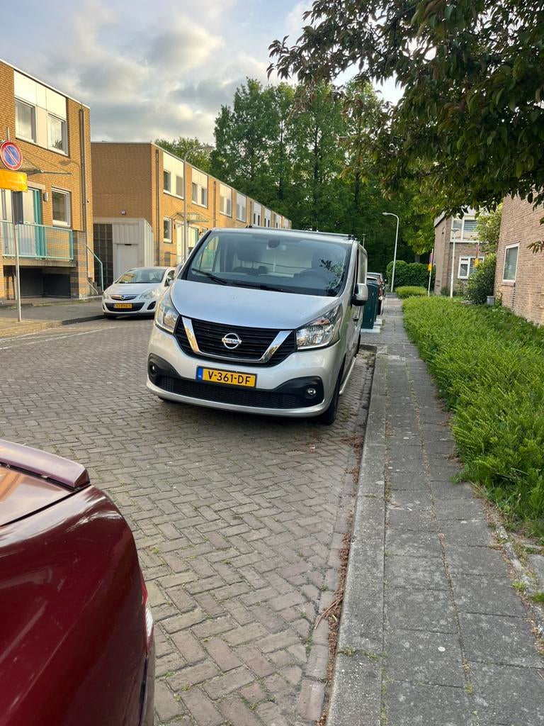 Nissan Nv300 1.6 dCi 121pk 2017, Auto's, Zwart, 4 cilinders, Bedrijf, 750 kg